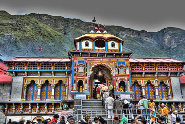 Portals of Badrinath Shrine reopened Today for Char Dham Yatra - India ...