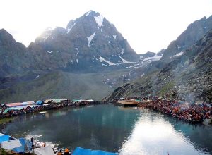 Mani-Mahesh-Lake-Yatra